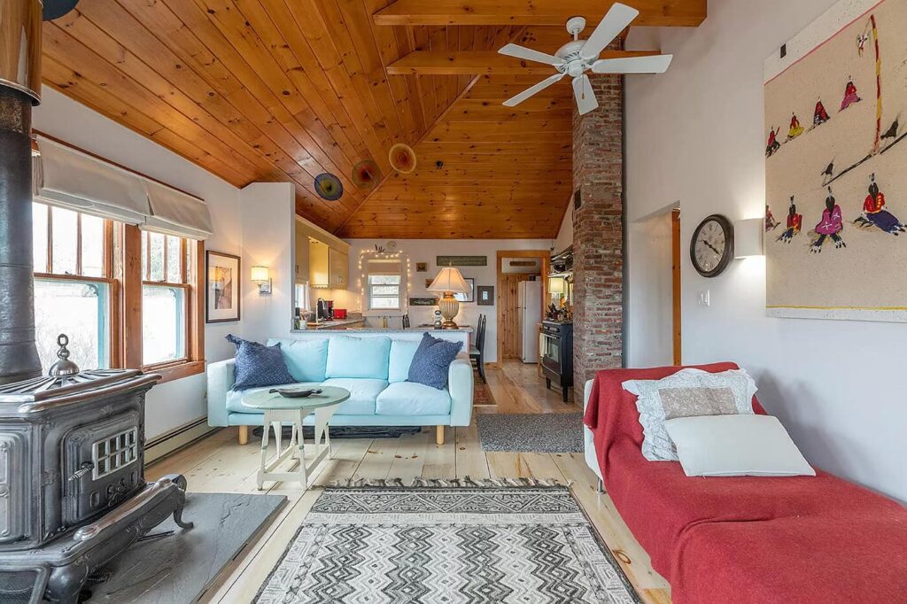 South Thomaston Seasonal Rental Jimmy's Coast Real Estate Management